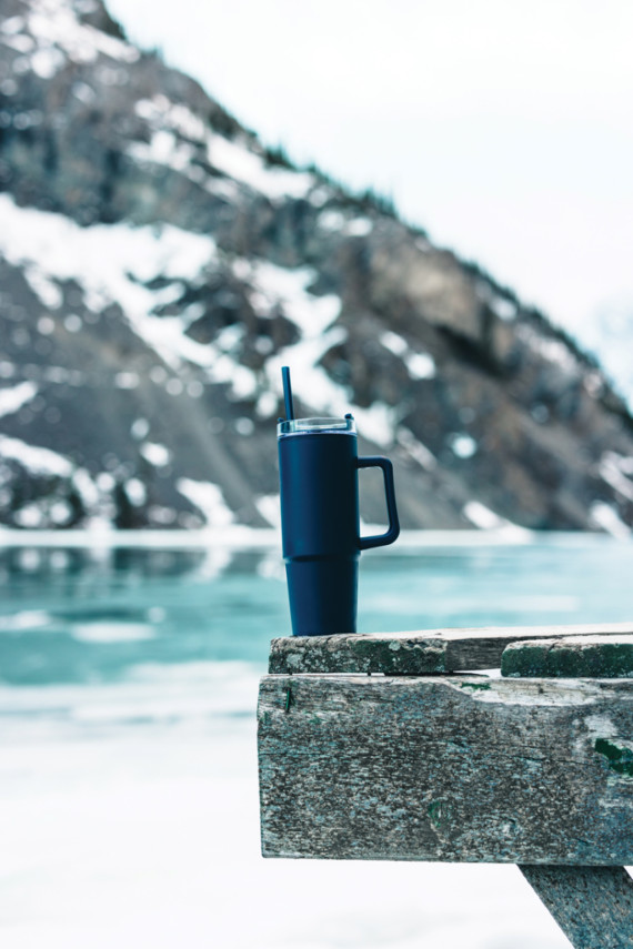 Termohrnek s madlem Tana 750ml z RCS recykl. plastu