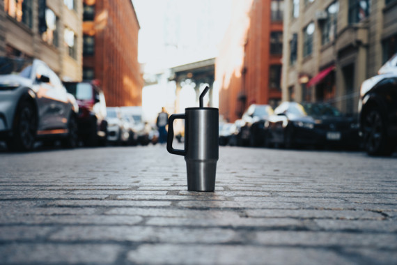 Termo hrnek Embrace 900 ml z RCS recykl. nerezové oceli