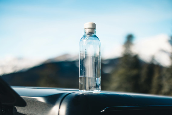 Lahev na vodu Avira Atik 1l z RCS recyklovaného PET