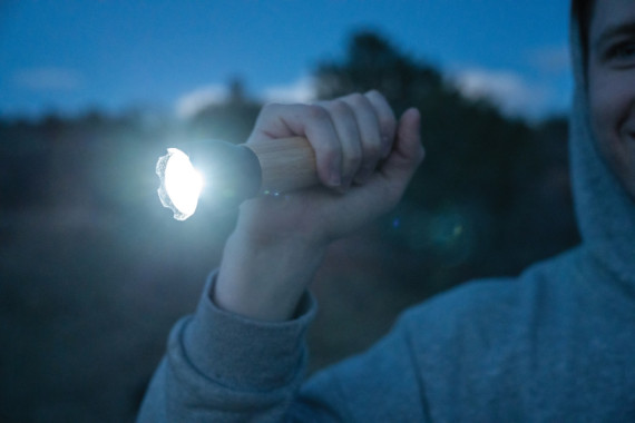 USB svítilna Lucid 5W z RCS recykl. plastu a bambusu