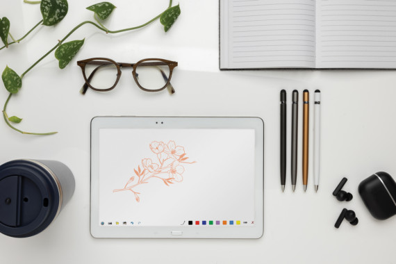 Minimalistické kovové pero