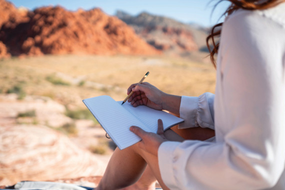 Bambusová nekonečná tužka s gumou