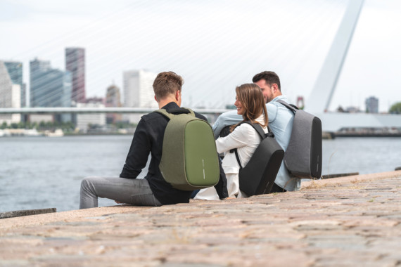 Nedobytný batoh Bobby Hero Small