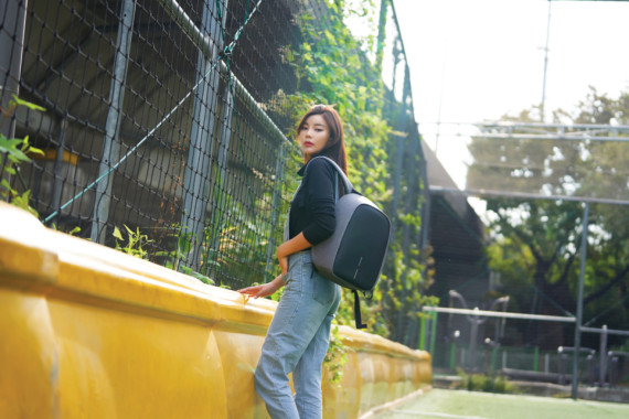 Nedobytný batoh Bobby Hero Small