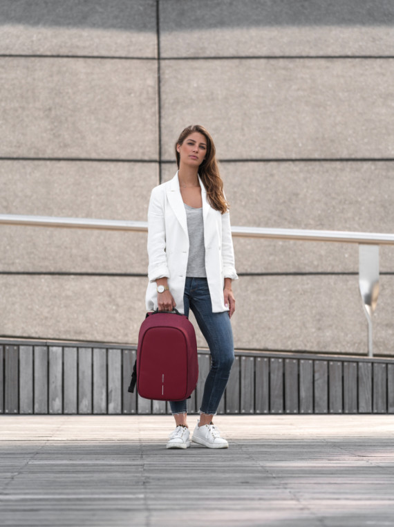 Nedobytný batoh Bobby Hero Small