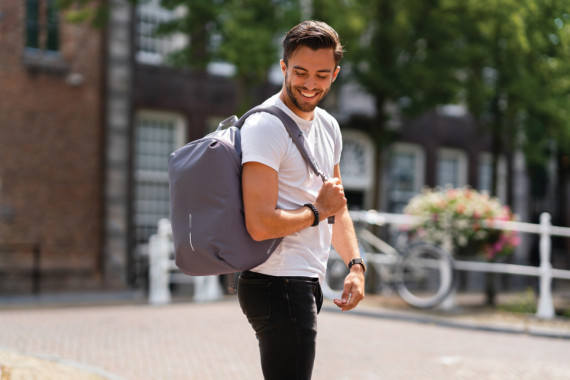 Nedobytný batoh Bobby Soft