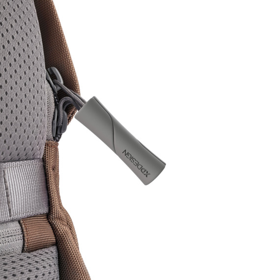 Nedobytný batoh Bobby Soft