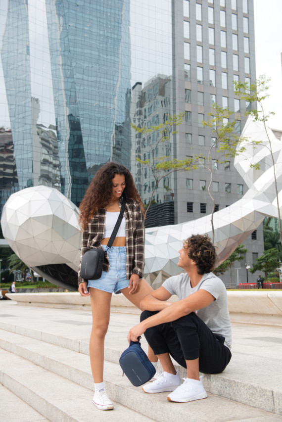 Taštička Boxy Sling