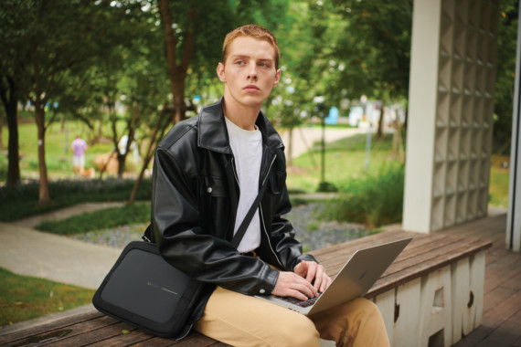 Taška na 16" notebook XD Design