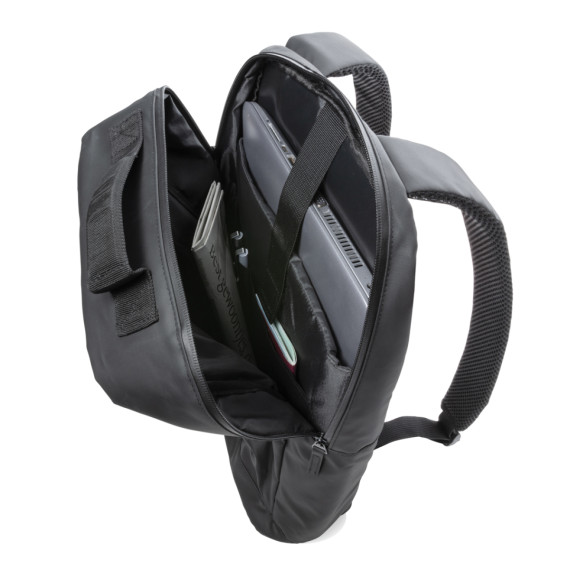 Černý batoh na 15,6" notebook Fashion PVC free