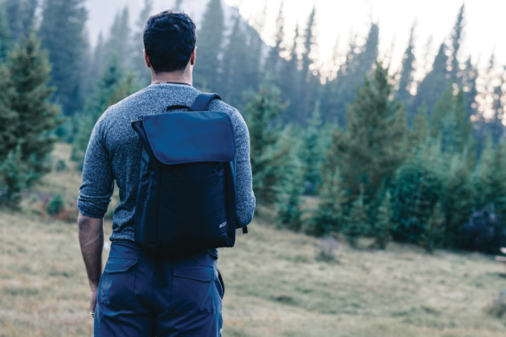 Batoh na 15" notebook Swiss Peak Fern z RPET AWARE™