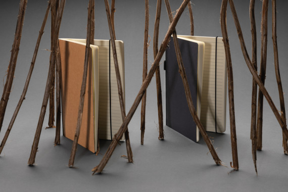 Poznámkový blok A5 s tvrdou vazbou a kapsou