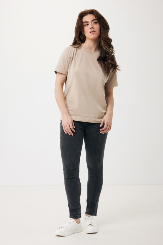 Tričko IQONIQ Kakadu relaxed fit z recykl. bavlny