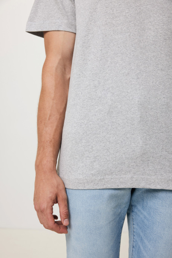 Tričko IQONIQ Kakadu relaxed fit z recykl. bavlny