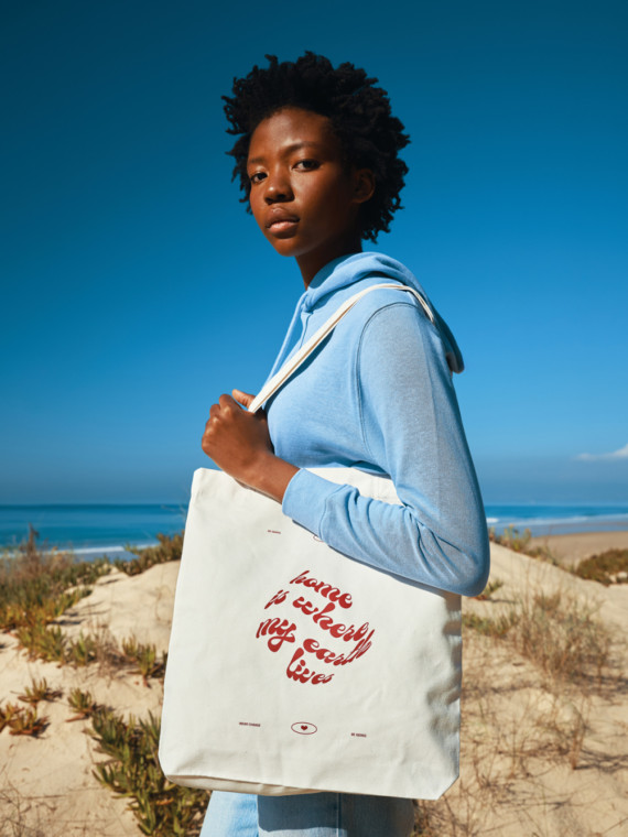 Lehká mikina s kapucí IQONIQ Rila z recykl. bavlny