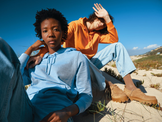 Lehká mikina s kapucí IQONIQ Rila z recykl. bavlny