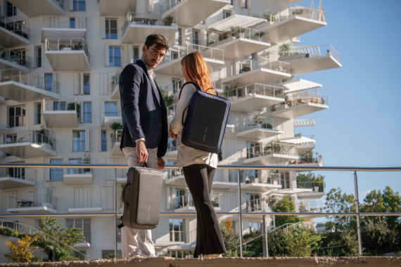 Nedobytný batoh & brašna Bobby Bizz 2.0