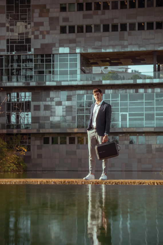 Nedobytný batoh & brašna Bobby Bizz 2.0