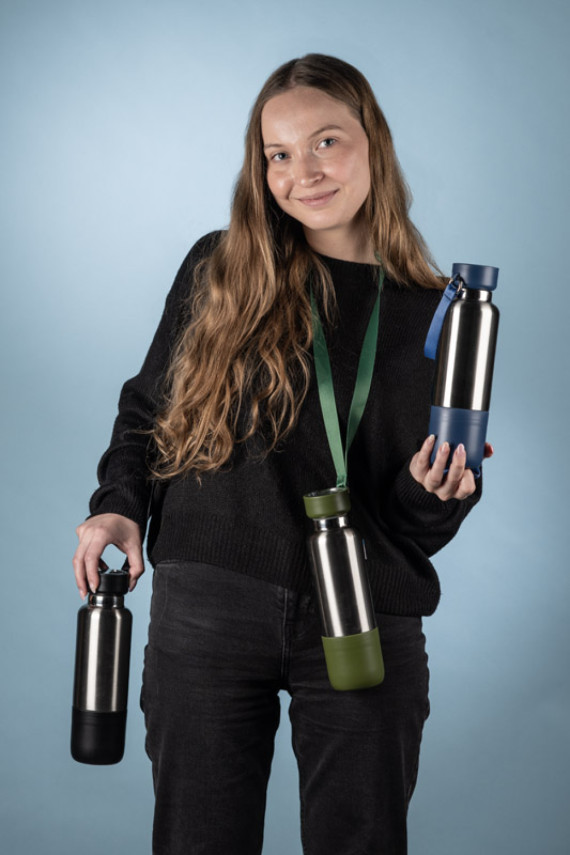 Termoláhev se šňůrkou na krk RON 500 ml