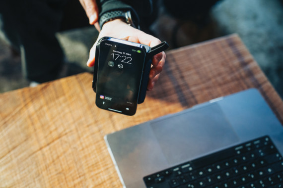 Univerzální nabíječka 5v1 65W 15000mAh Urban Vitamin Oxnard