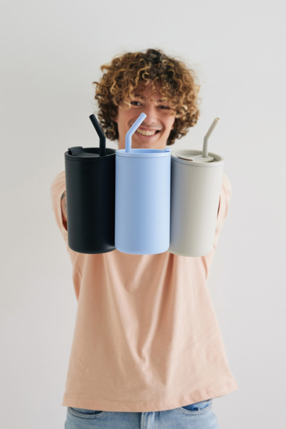 Hrnek Cube 800 ml z recykl. oceli s certifikací RCS