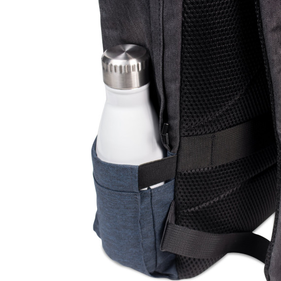 GENOA BPACK. Batoh proti krádeži z 600D recyklovaného polyesteru s vysokou hustotou