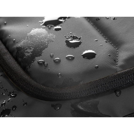 TOULON. Batoh na notebook vyrobený z vysokohustotního recyklovaného polyesteru 600D s voděodolnou úpravou 16"