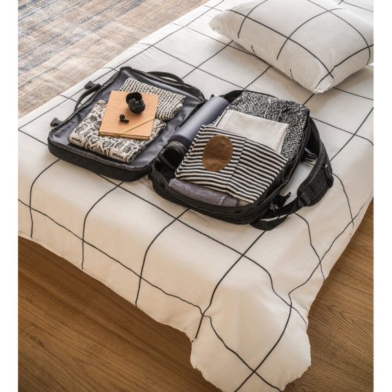 DALLAS. Cestovní batoh z recyklovaného 600D polyesteru s vysokou hustotou pro 17.3" notebook