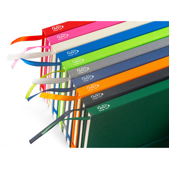 ANNE. Zápisník A5 z recyklovaného polyesteru (100% rPET) s linkovanými stránkami