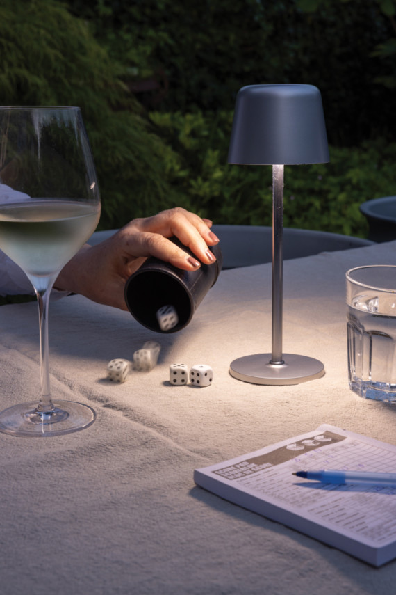 USB dobíjitelná stolní lampa Zenic z RCS recykl. plastu