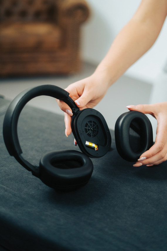 Opravitelná bezdrátová sluchátka Irvine z RCS recykl. plastu