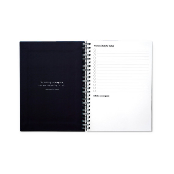 STARTER KIT INFINITE PLANNER A5. Sada obsahuje "nekonečný deník", čistící sadu, fix a držák na popisovače