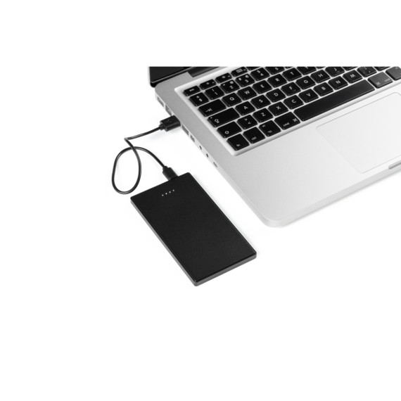 DENNING. Tenká powerbanka z nerezové oceli s kapacitou 5 000 mAh