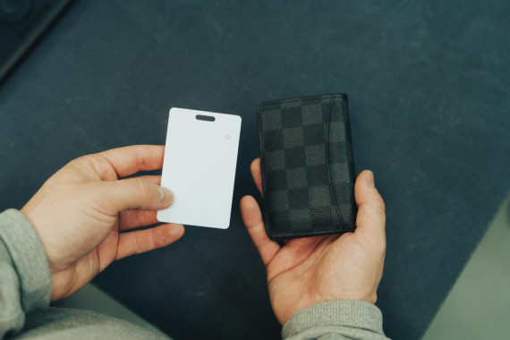 Karta s lokátorem Findcard z RCS recykl. plastu