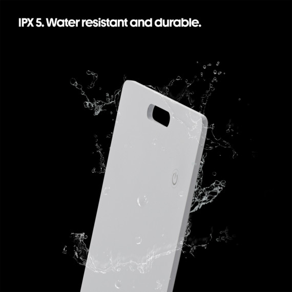 Ultratenká karta s nabíjecím lokátorem Findit z RCS plastu