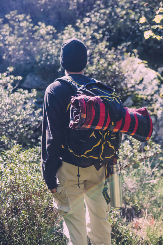 Velká termo láhev na vodu 750ml Black+Blum