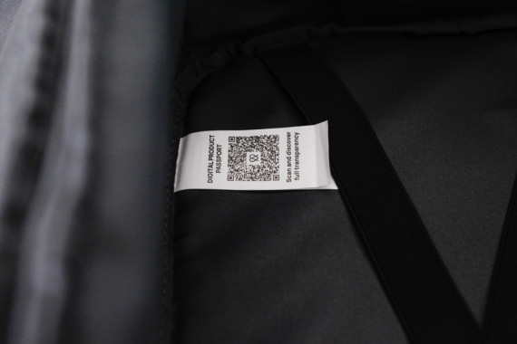 Cestovní taška Armong Free On Board z RPET AWARE™