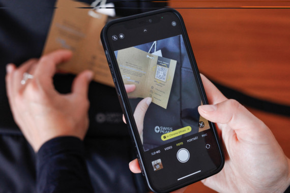 Batoh na 15,6" notebook Swiss Peak Edin z RPET AWARE™