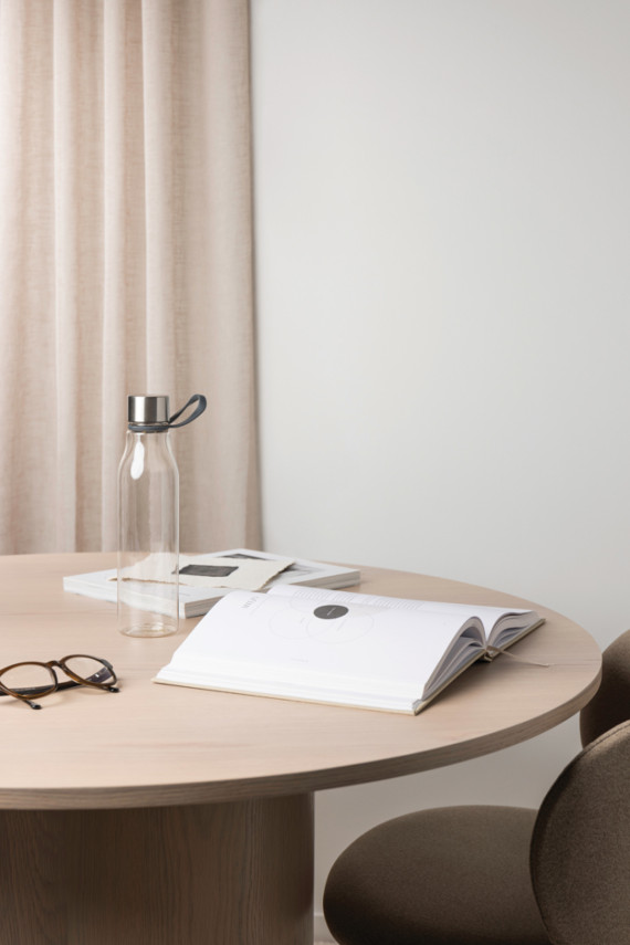 Lahev na vodu 800ml VINGA Lean z RCS RPET