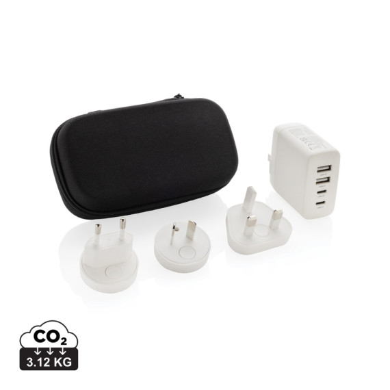Cestovní nabíječka TravelCharge Pro s USB C z RCS plastu