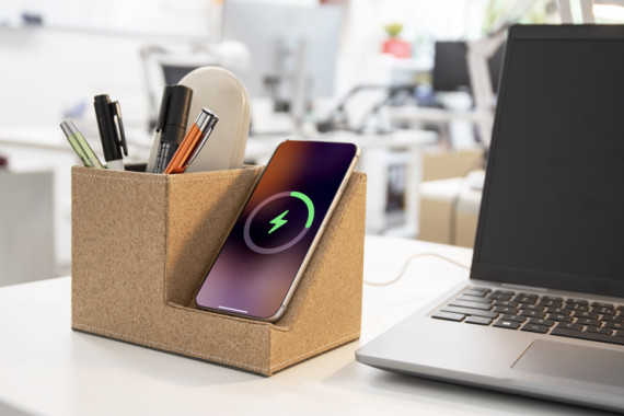 Stolní organizér s indukční nabíječkou Covbi