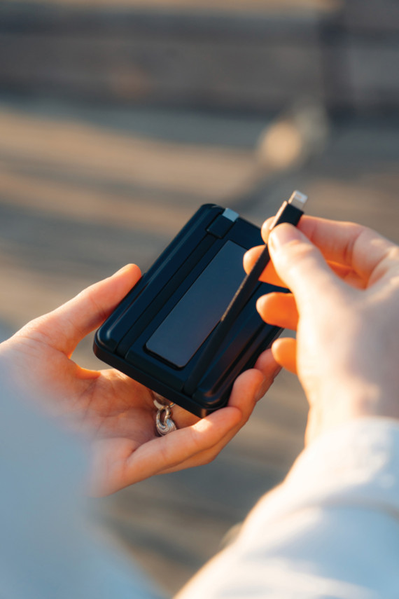 Magnetická powerbanka Urban Vitamin Redwood 5v1 5000mAh 20W