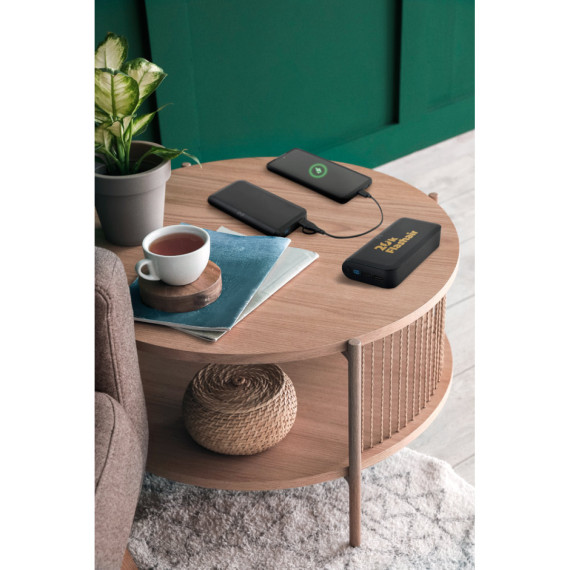 BECKER 10. Powerbanka 10 000 mAh z recyklovaného ABS (100% rABS) s 15W superrychlou bezdrátovou nabíječkou