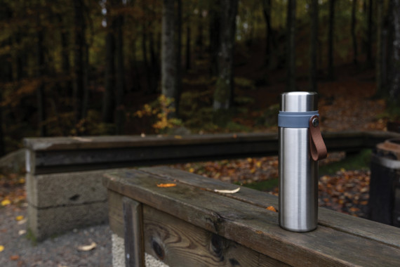 Termoska VINGA Tono s dvojitou stěnou 750 ML z RCS