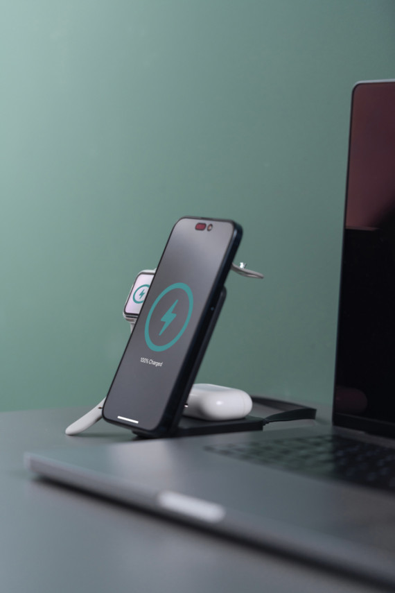 3v1 magnet. nabíječka Urban Vitamin Arcadia RCS rplastic 15W