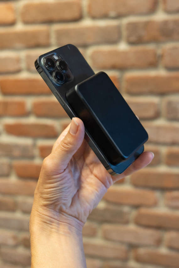 Magnetická powerbanka 10 000mAh Amporia z RCS RPET