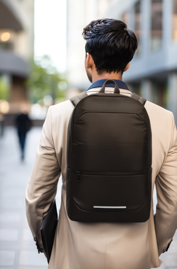 Batoh na 15,6" notebook CityPack z RPET AWARE™